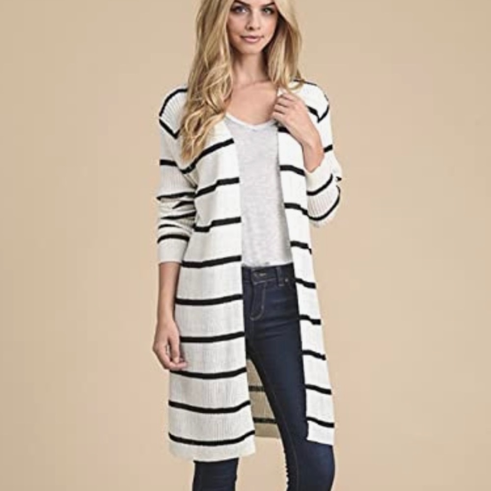 Doe and Rae White and Black Striped Cardigan Size - Small